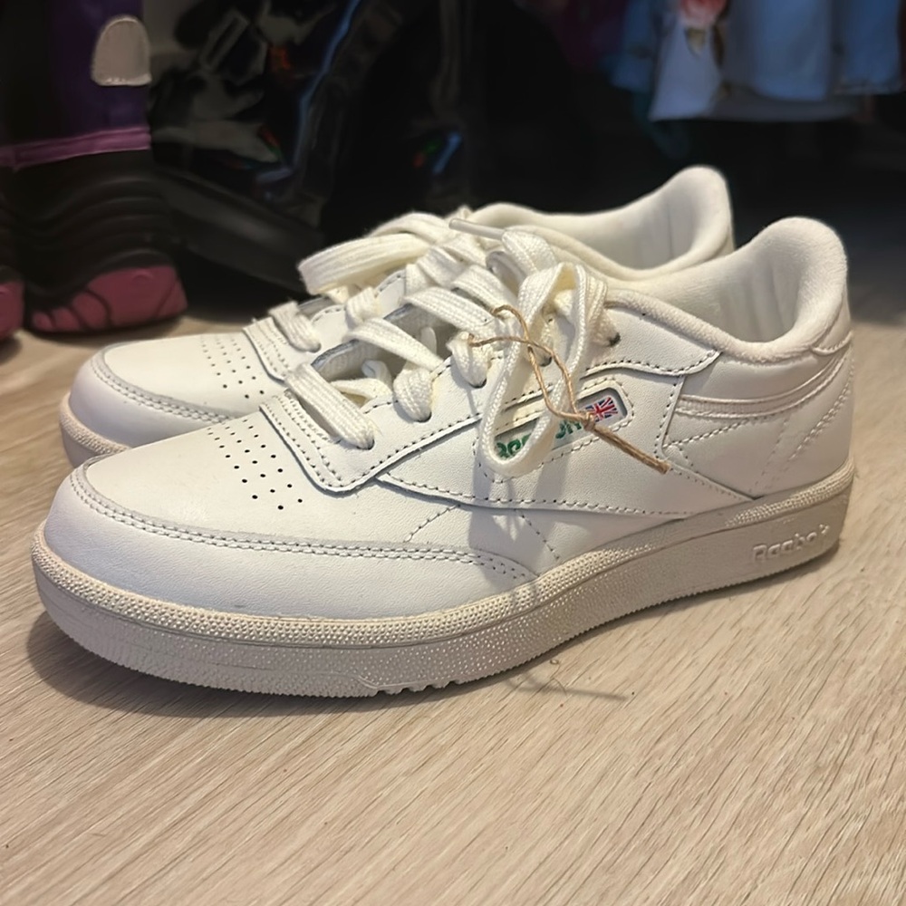 Reebok Classic for kids Unisex US 2 1/2 New